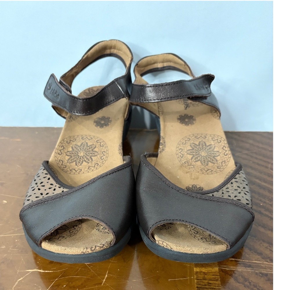 Taos Womens Brown Bronze Leather Wedge Sandals Peep Toe Adjustable Strap Size 10